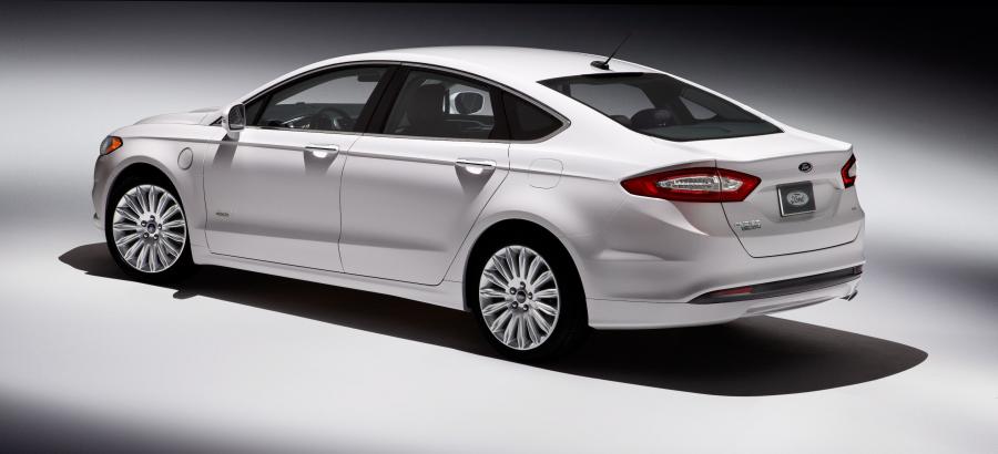  Ford Fusion 2013 года  (US) (фото 83 из 202)